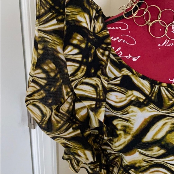 Ruffle Top - Picture 2 of 5